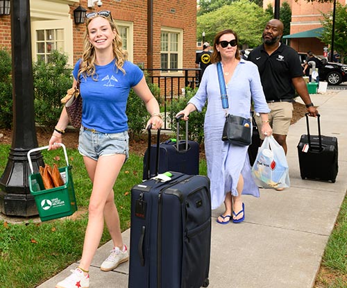 First-year students move into their residence halls on Move-In Day