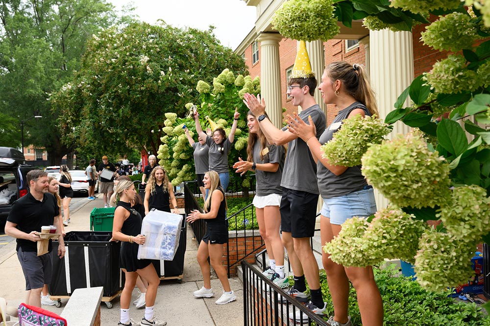 New students move into their residence halls on move-in day.