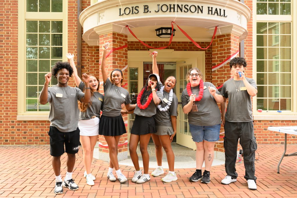 Resident Advisers welcome new first-year students to Johnson Hall.