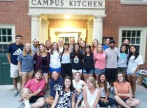 Campus Kitchen volunteers