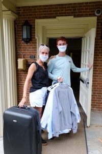 A new Deac and their move-in helper