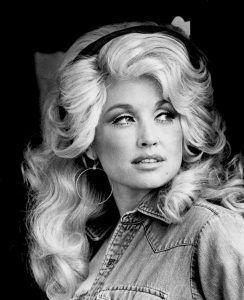 a young Dolly Parton