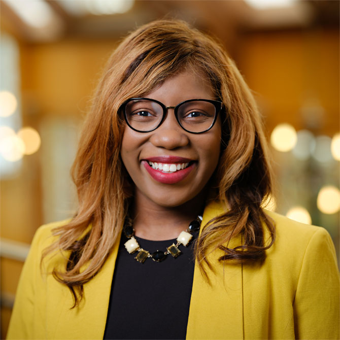 Janessa Dunn of the Office of Undergraduate Admissions