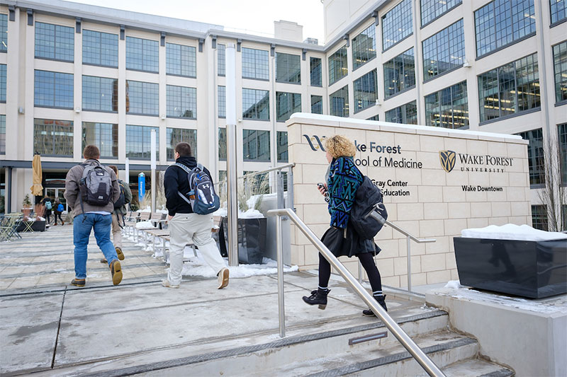 Wake Forest students arrive for the first day of class at the brand new Wake Downtown facility.