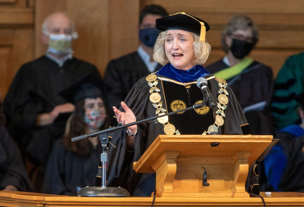 President Wente addresses the Convocation audience.