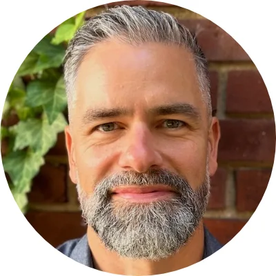 James Domenick ('00) headshot
