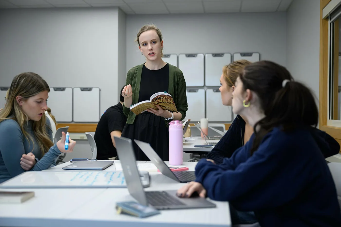 Prof. Kit Pribble teaches a Russian class.