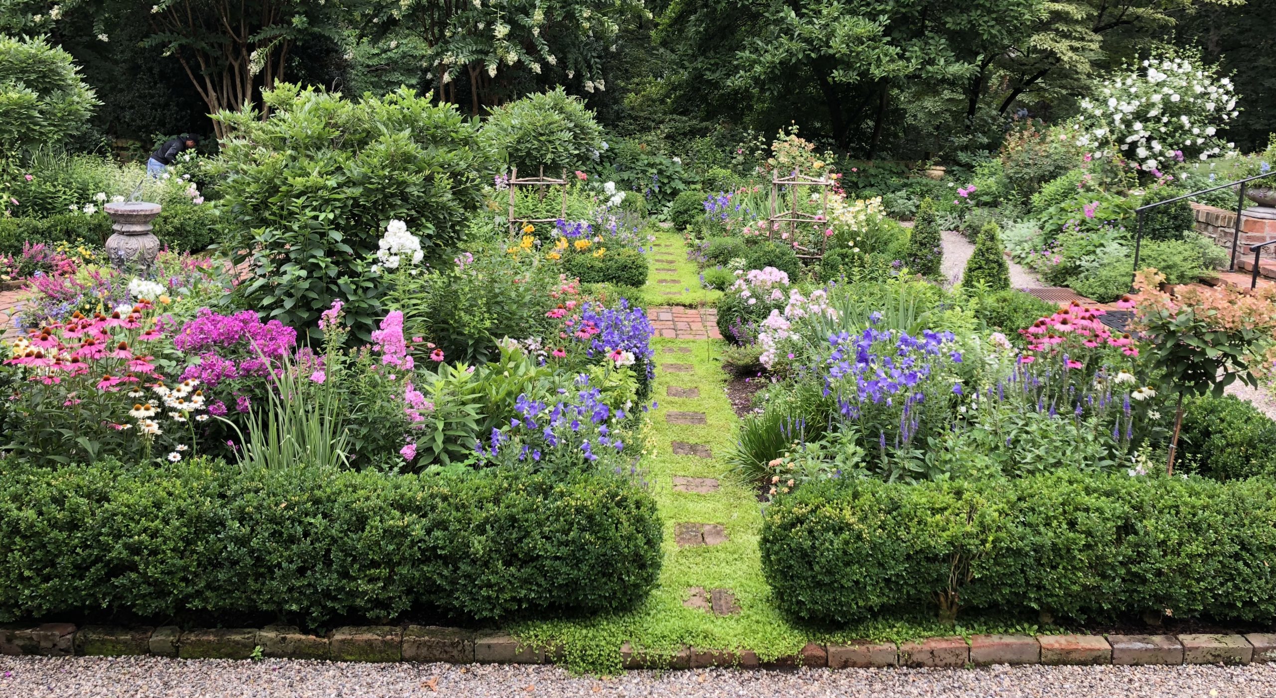 garden at the presidents house