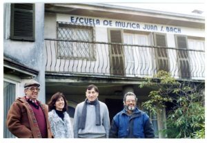 Patricia Dixon with international colleagues.