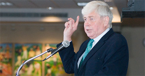 Jack Kemp speaks at Wake Forest in 2008.