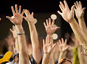 Wake Forest crowd raises hands for 5th quarter