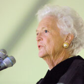 Former First Lady Barbara Bush speaks at Wake Forest University's 2001 commencement