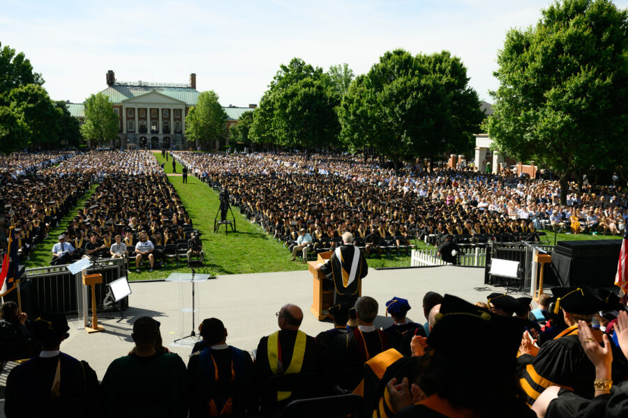 Journalist Scott Pelley tells graduates ‘Your country needs you’
