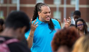 drumwright-leading-campus-prayer-2