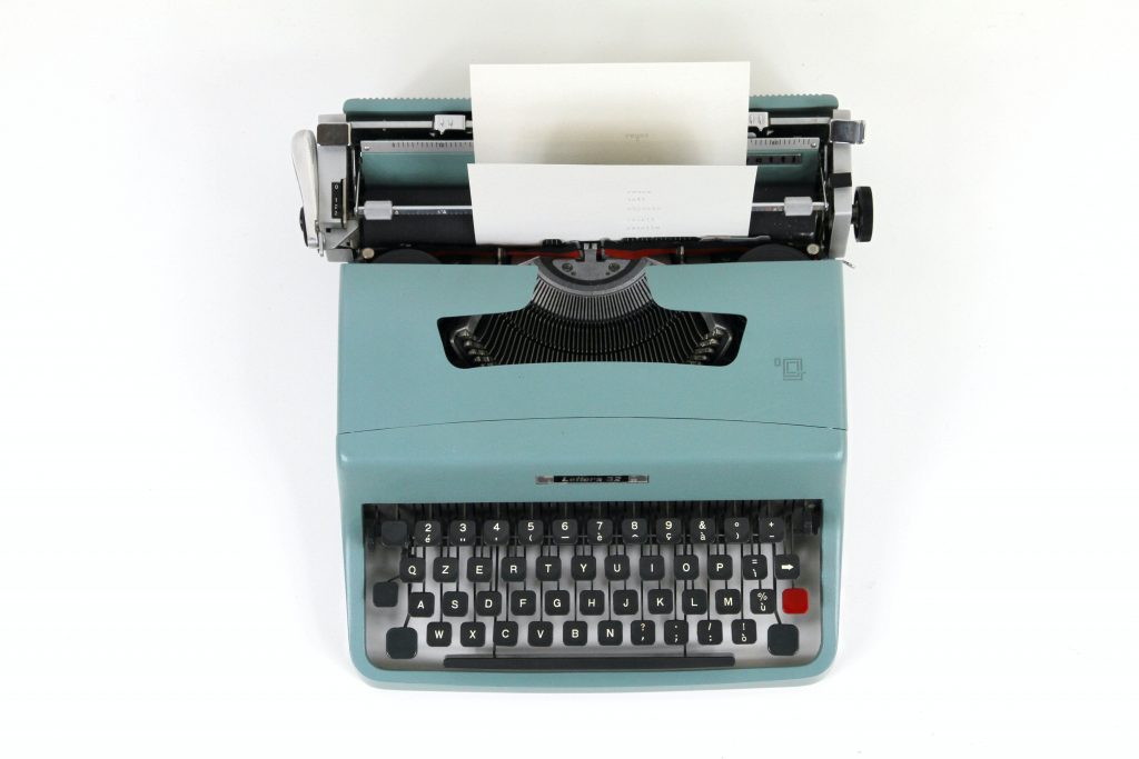 Decorative image, light blue typewriter