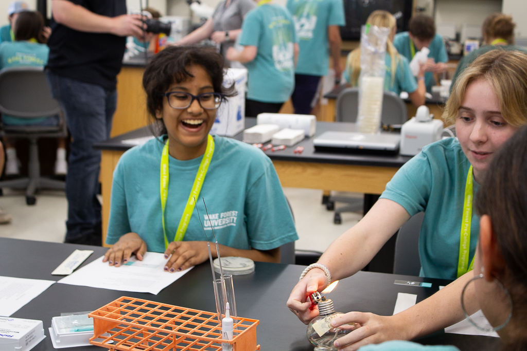 Bioscience Institute students working on a lab