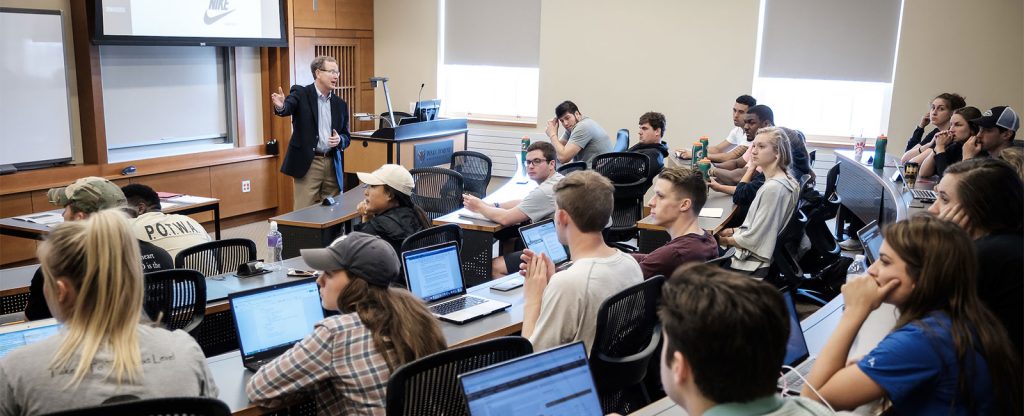 Wake Forest business professor Pat Sweeney teaches his leadership class in Farrell Hall.