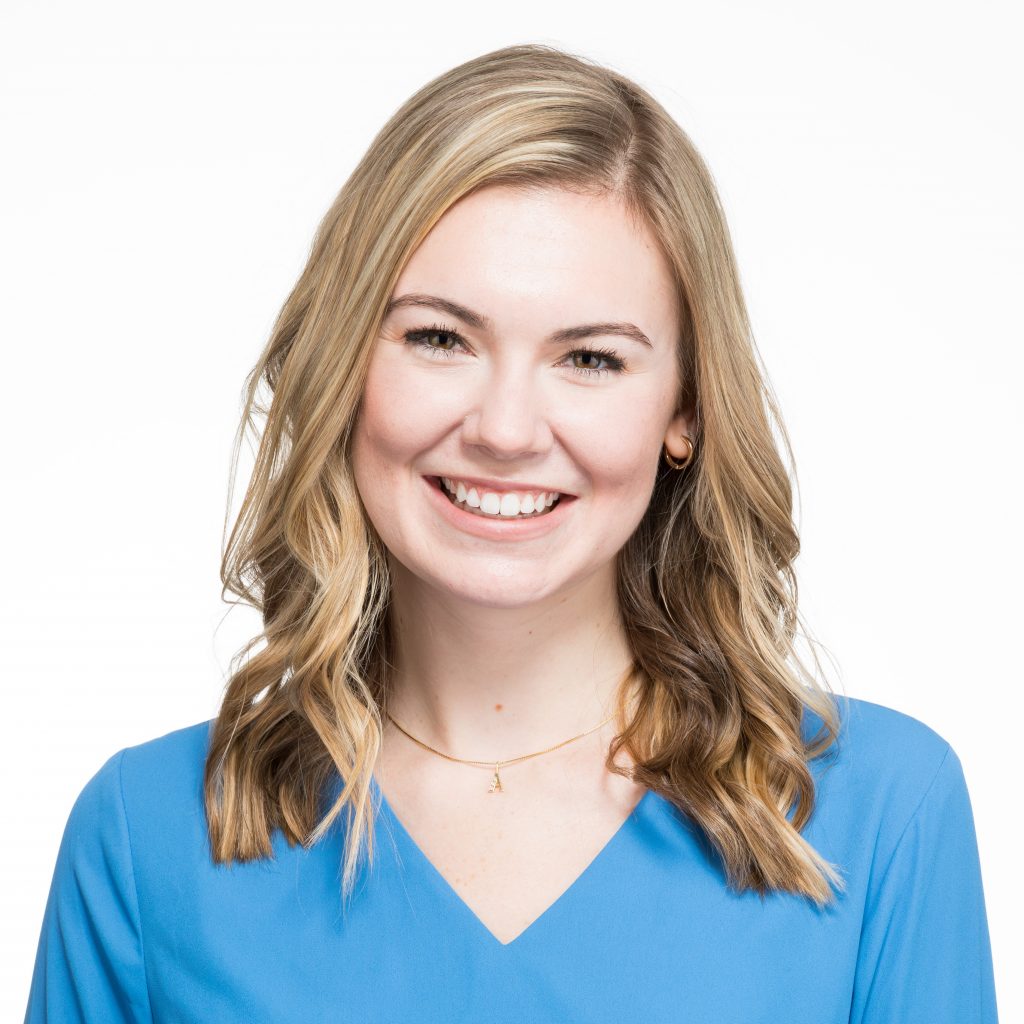 Abbey Rhoads Headshot