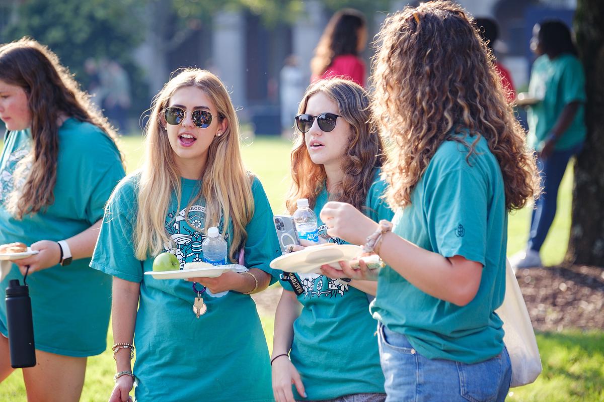 who-student-advisors-serve-office-of-academic-advising-wake-forest