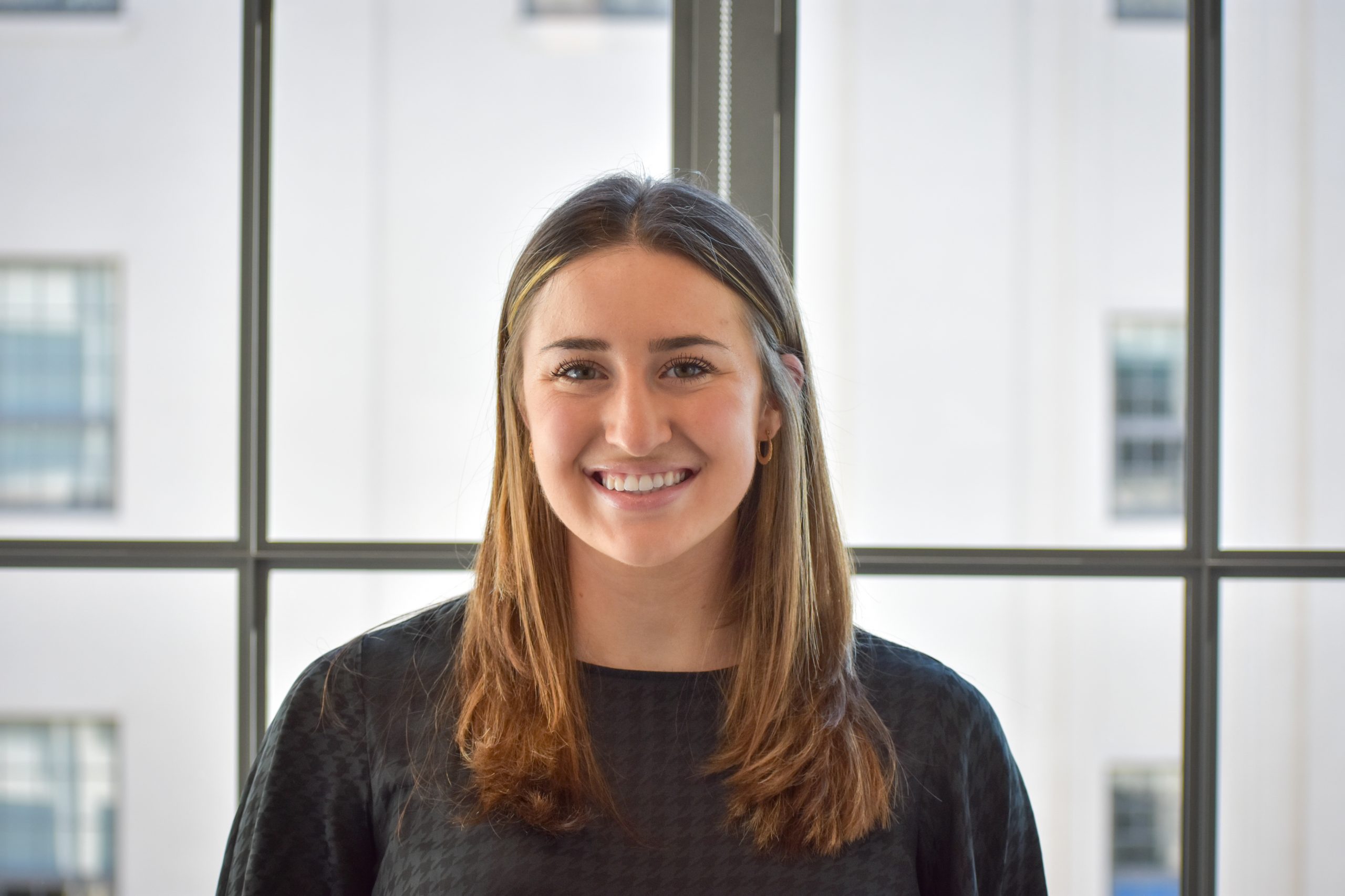 Danielle Cantoni Headshot