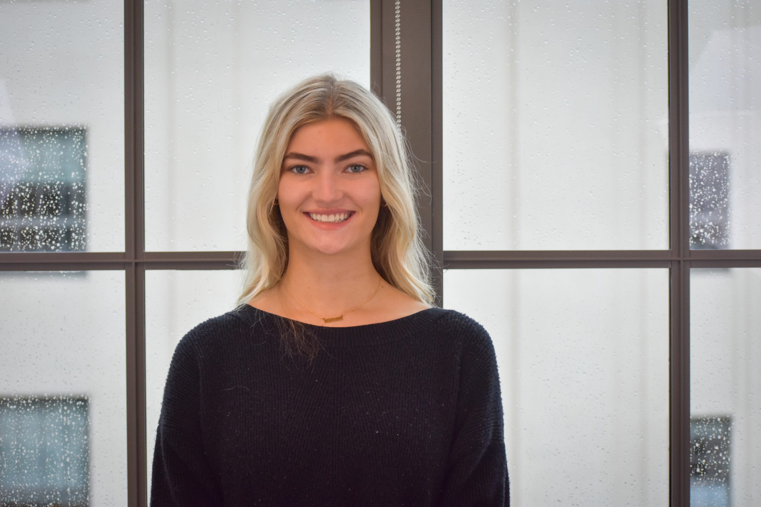 Sophie Ballou Headshot