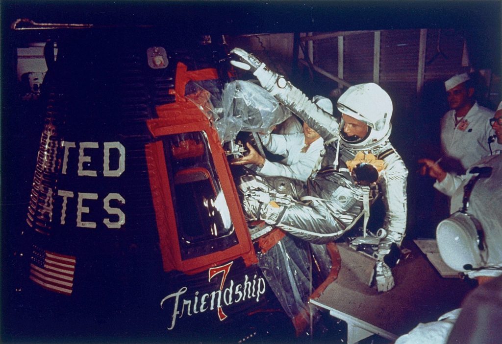 john glenn in friendship 7