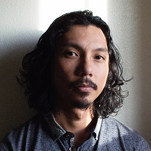 Joe deVera_Headshot