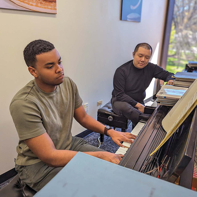 Larry Weng and Roscoe Bell III (’23) at the piano