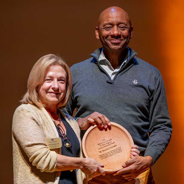Branford Marsalis receies the 2025 Maya Angelou Artist in Residence Award