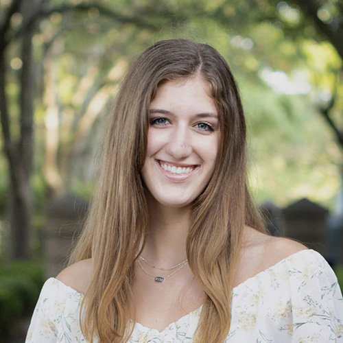 Katherine Maize headshot