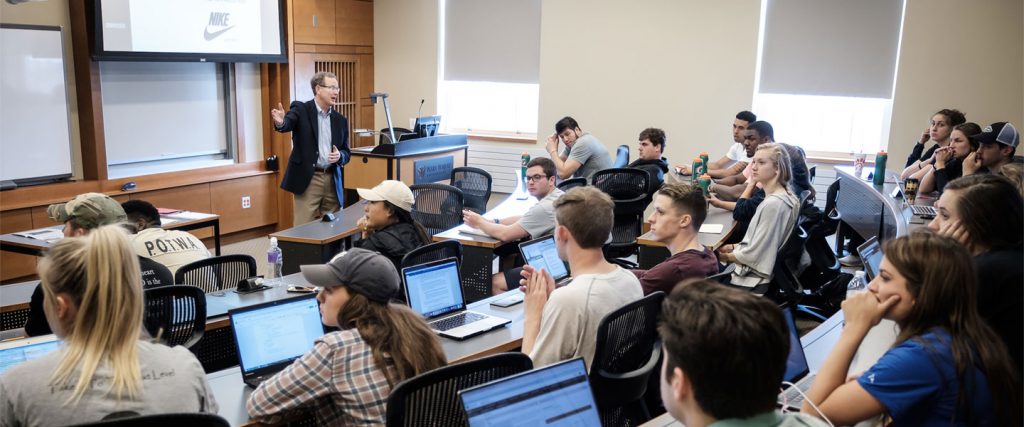 Wake Forest business professor Pat Sweeney teaches his leadership class in Farrell Hall