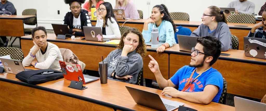 Wake Forest students in the First Year Experience class