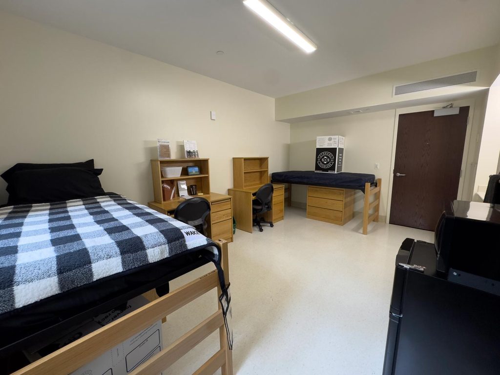 Hopkins Hall, Double