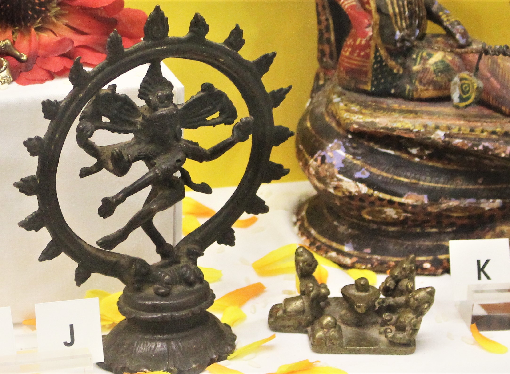 Shiva sculpture and devotional sculpture