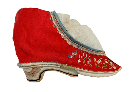 red lily shoe