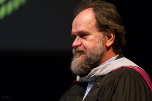 Dr. Steve Folmar receiving Mentor Award