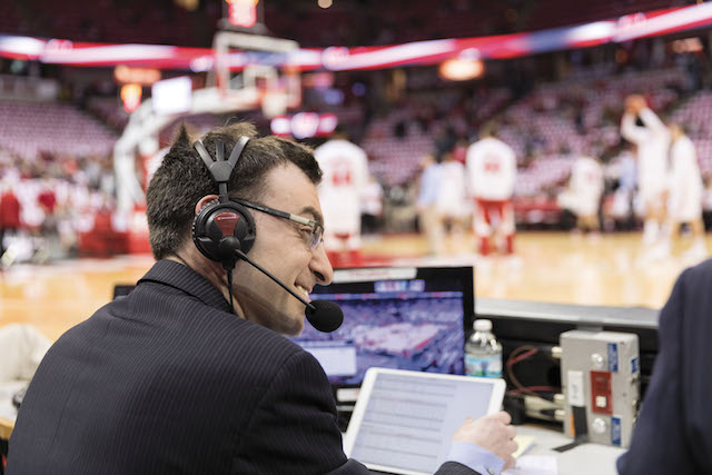 Sports announcer Jason Benetti on being a voice for those with cerebral  palsy - CBS News