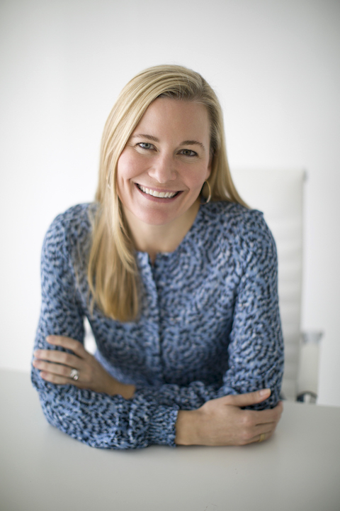 Waist-up photo of Catherine Mitchell Jaxon ('98)