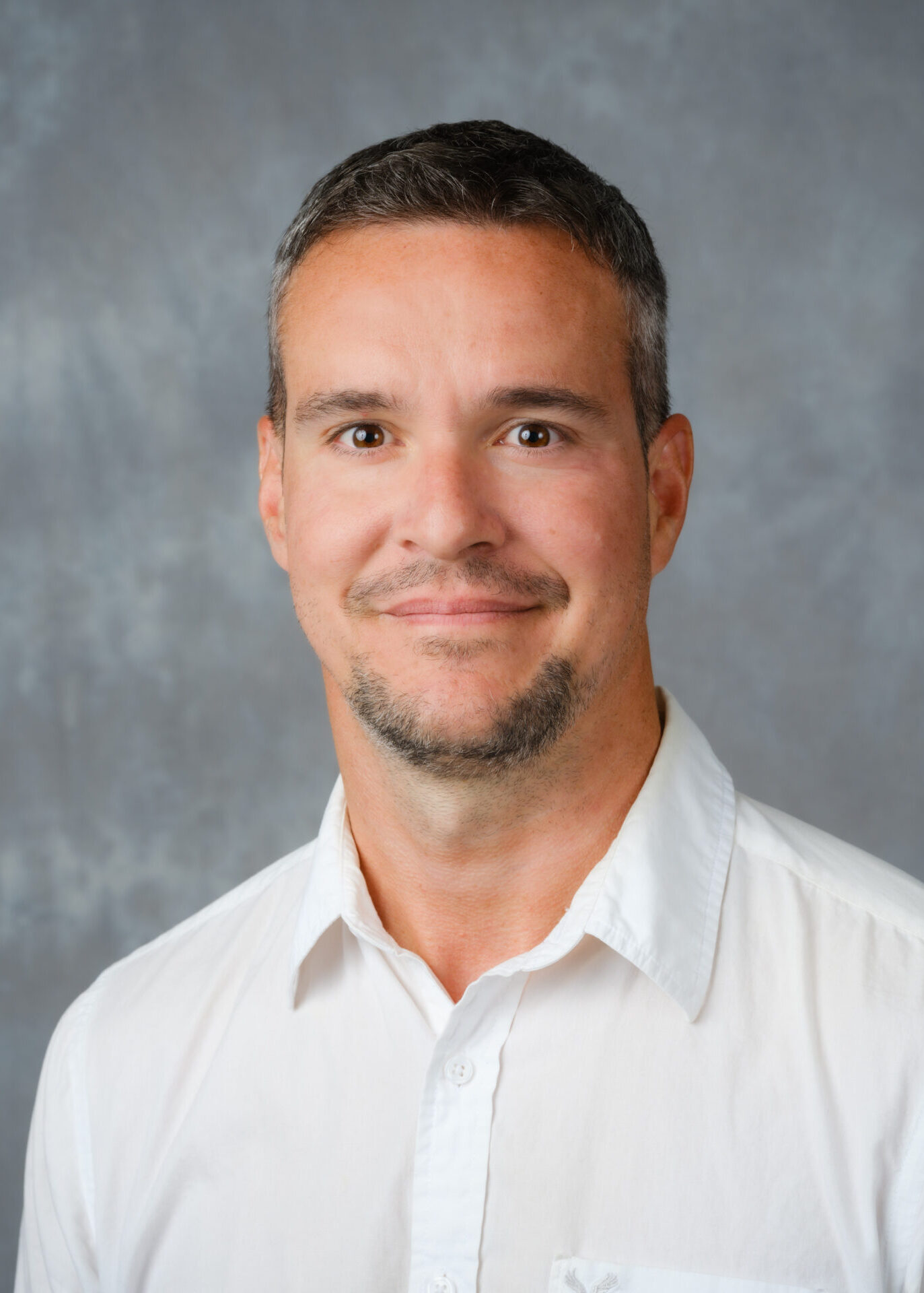 Headshot of Prof. José Luis Venegas