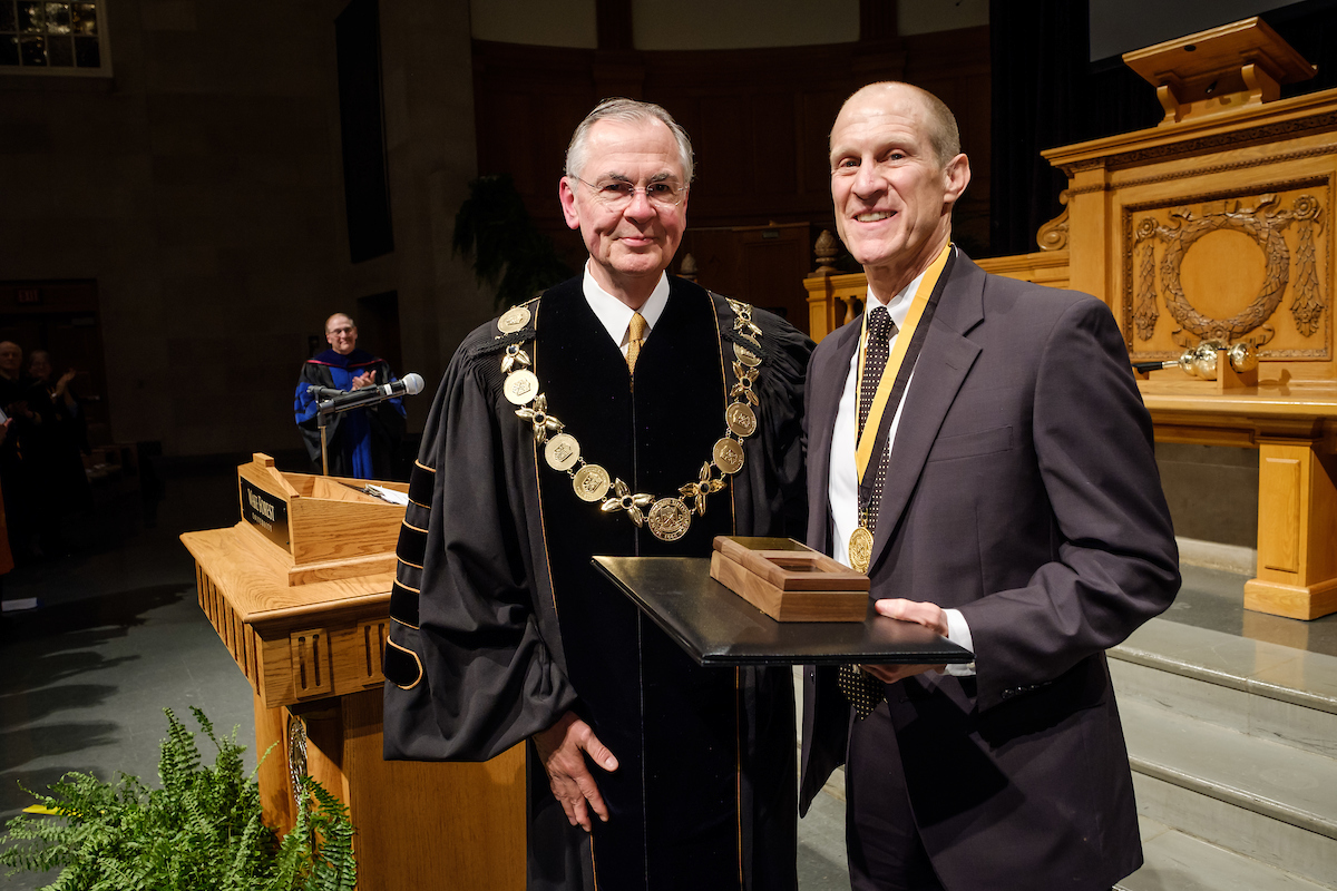 Photo of President Nathan O. Hatch and Mike Ford