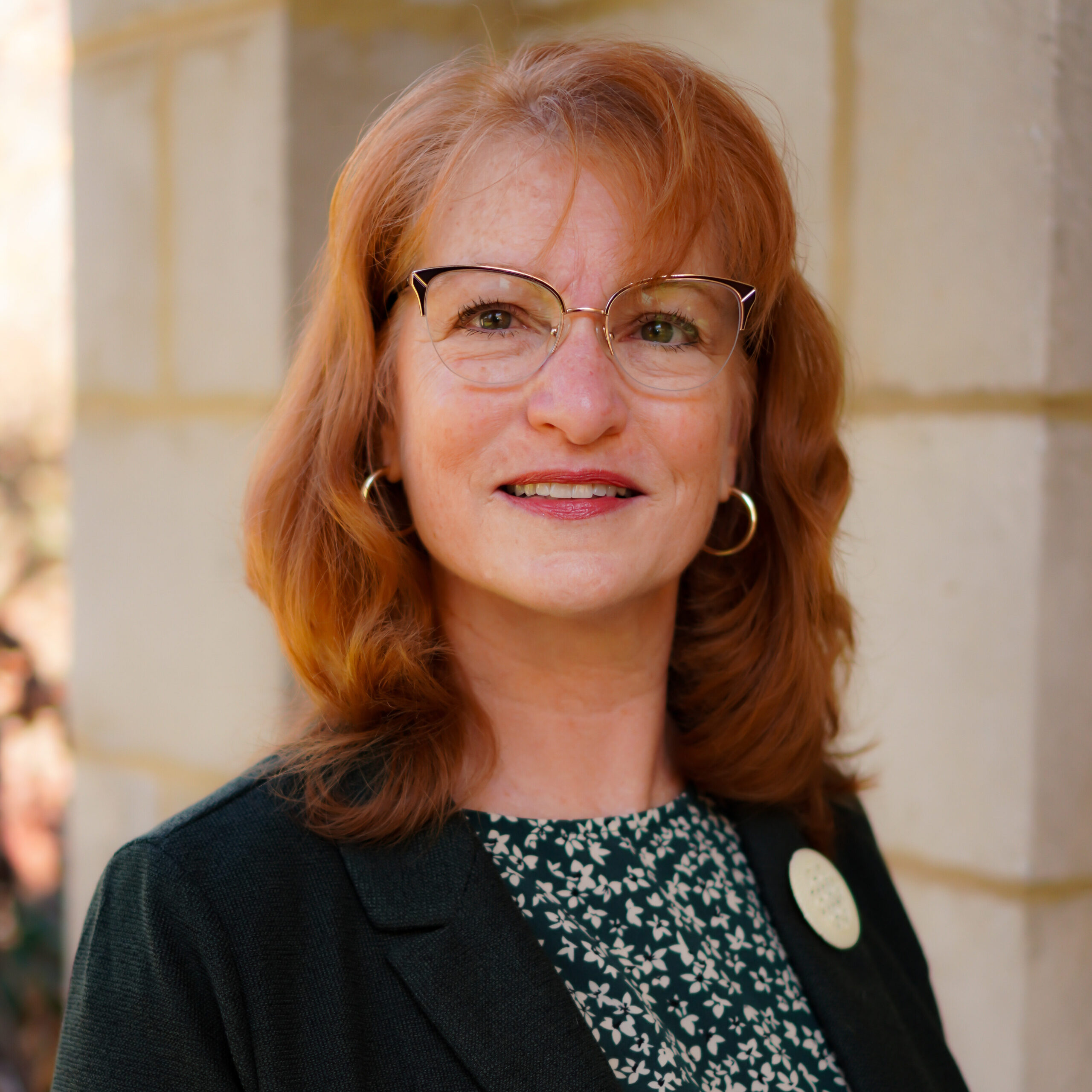 headshot of Nancy Winfrey