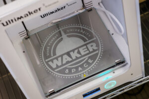 Close up view of the WakerSpace logo being made in the Ultimaker