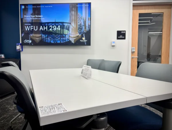 This HPC lab is a collaborative space that features a variety of private huddle rooms and flexible, open work space for students, faculty, and staff to work together on computational research projects. 