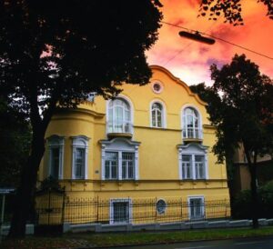 Flow House