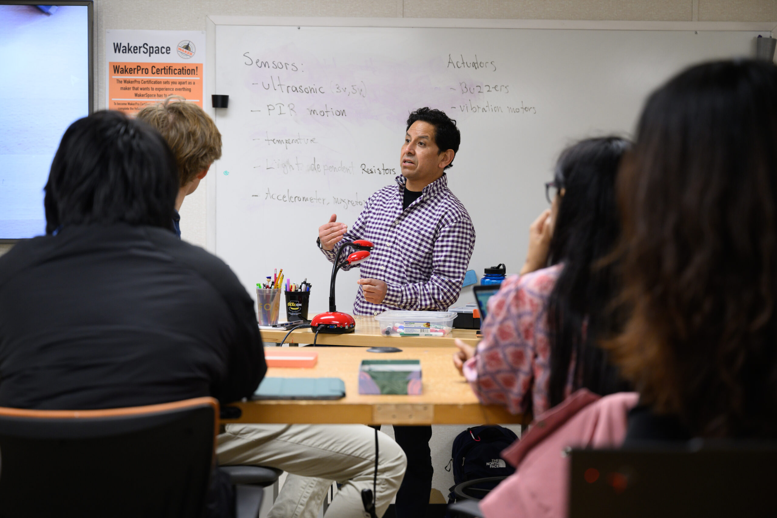 Computer Science Prof. Paúl Pauca teaches a Mobile and Pervasive Computing class at WakerSpace on Thursday, February 6, 2025.