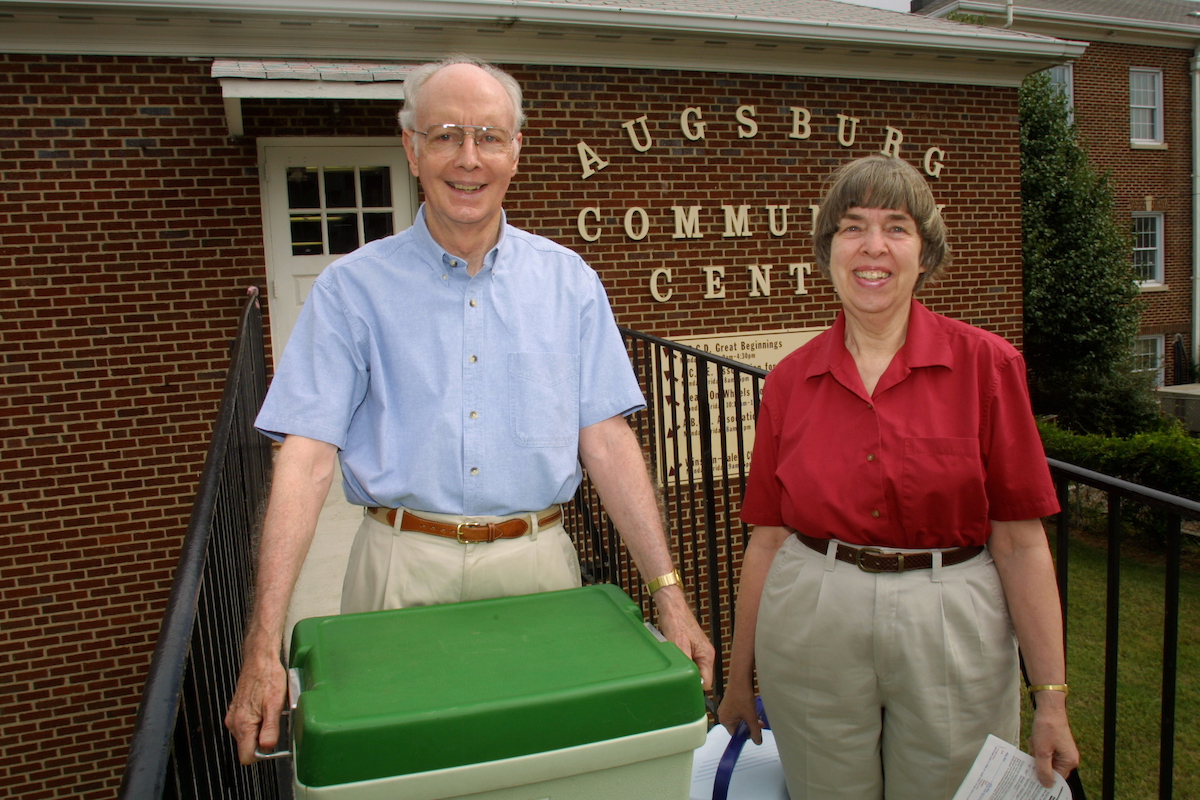 Retired WFU professor Richard Barnett ('54) and his wife, Betty Tribble Barnett ('55), pick up food for their Meals on Wheels route in 2001