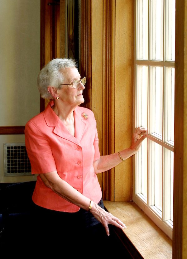 Dr. Lula Leake on campus in 2001