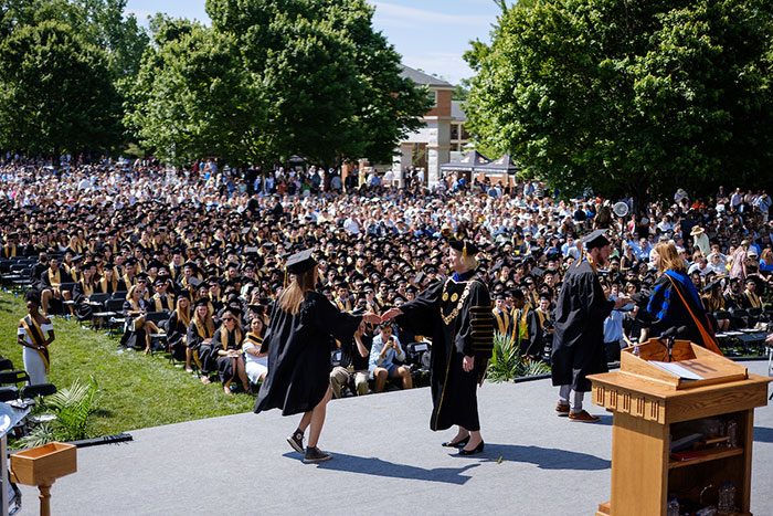 20220516commencement0348