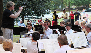 Eileen Young (left) conducts the Salem Band.