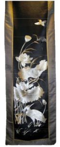 Silk-Hanging Japan-black-and-white